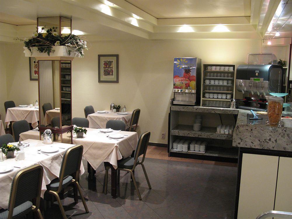 Hotel Best Western County House Saint-Gilles Ресторант снимка