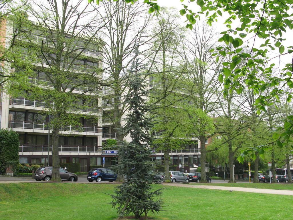 Hotel Best Western County House Saint-Gilles Екстериор снимка