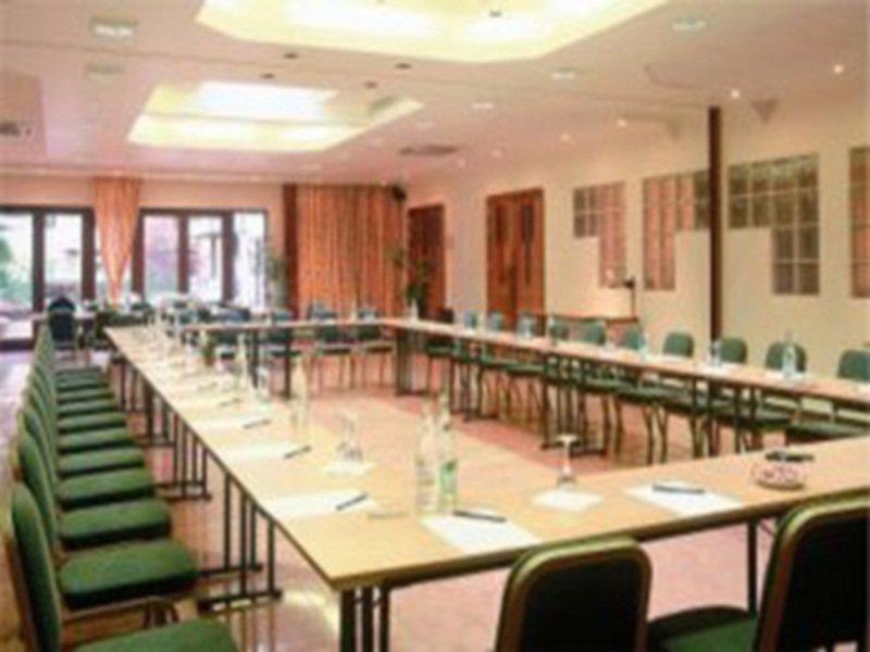 Hotel Best Western County House Saint-Gilles Съоръжения снимка