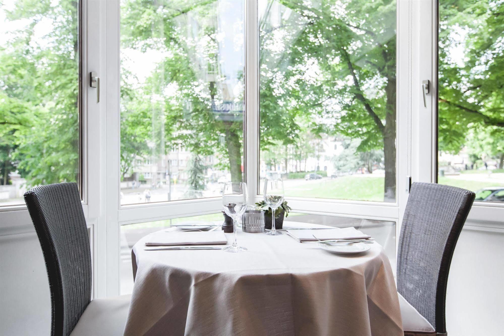 Hotel Best Western County House Saint-Gilles Екстериор снимка