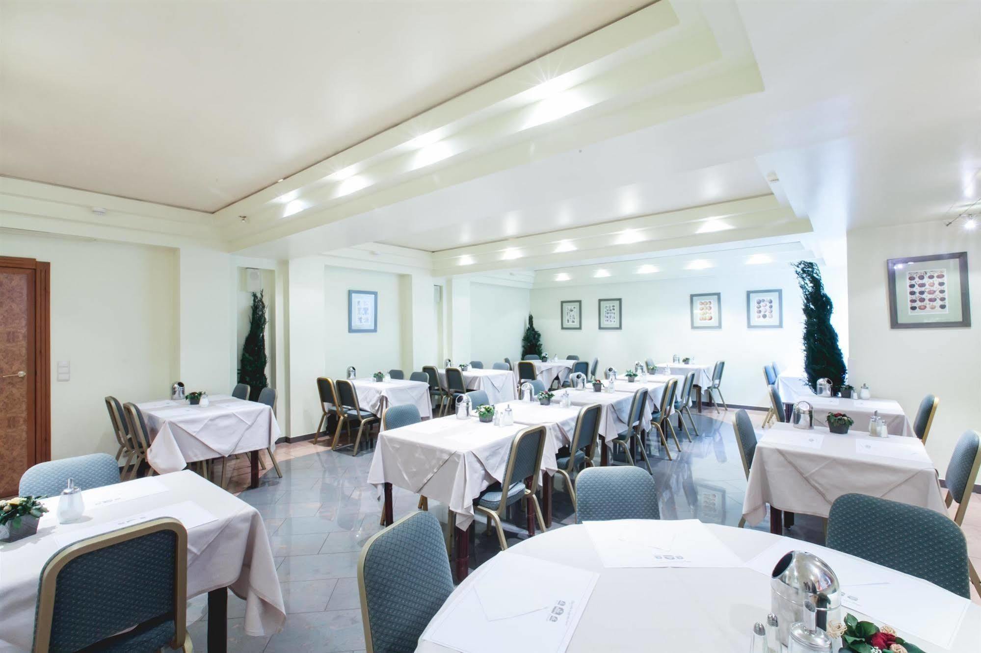 Hotel Best Western County House Saint-Gilles Екстериор снимка